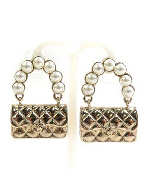 Chanel Earrings Quilted Gold